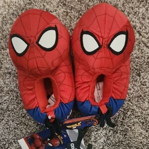 Marvel Red and Blue Spider-Man Plush Slippers Size 7/8 NWT